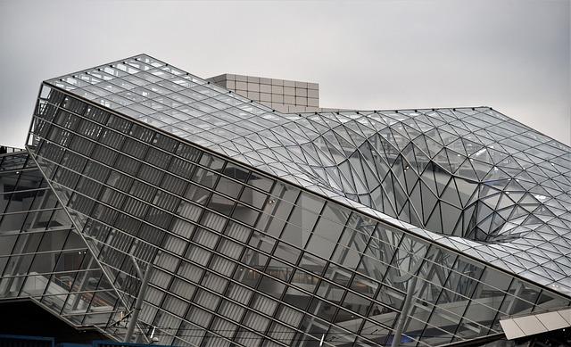 Lyon Travel Guide: Experience the Culinary Delights and Rich Heritage of France's Historic City